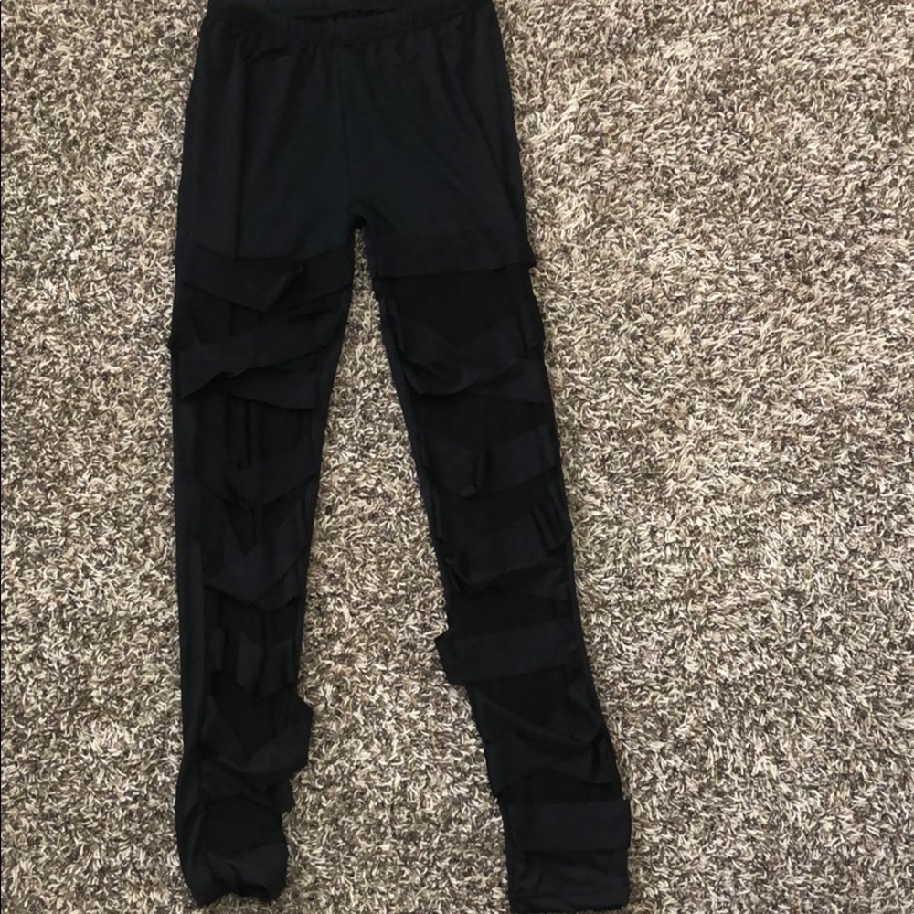 Black ribbon leggings